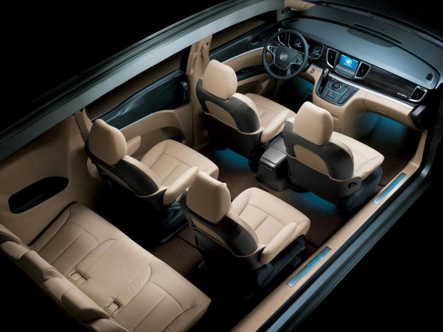  Buick GL8 2010 года  (фото 4 из 16)